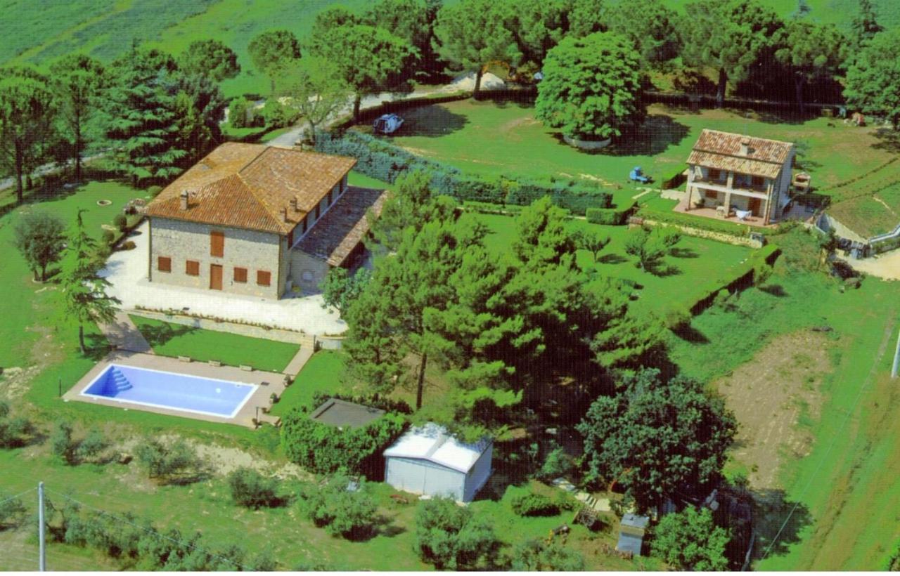 Gorgeous 2-Storey Villa With A Large Private Pool Todi Exterior foto